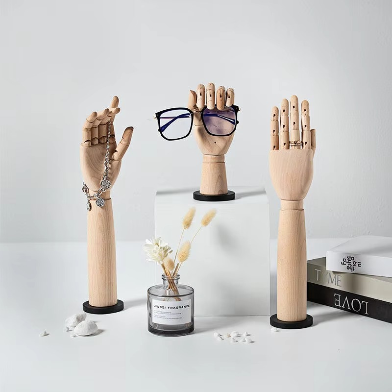 Solid Wood Hand Mannequin Rack - Body Jewelry Store recension och pris